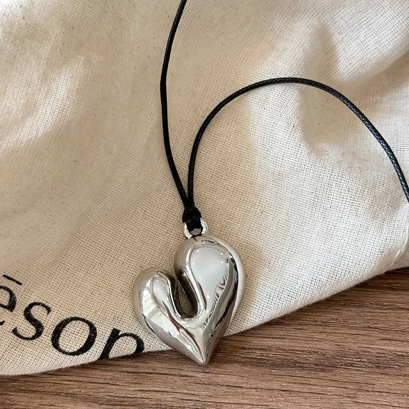 Romantic Rope Heart - R&N